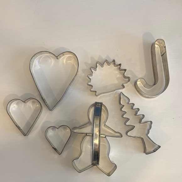 Vintage America Silver Cookie Cutter Set (7) - Picture 1 of 5